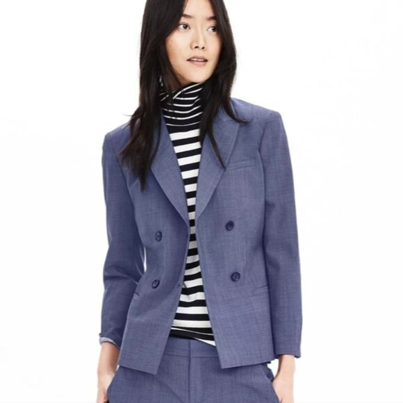 Banana Republic Blue Lightweight Wool Double Breasted Blazer Size 6 - Picture 2 of 16